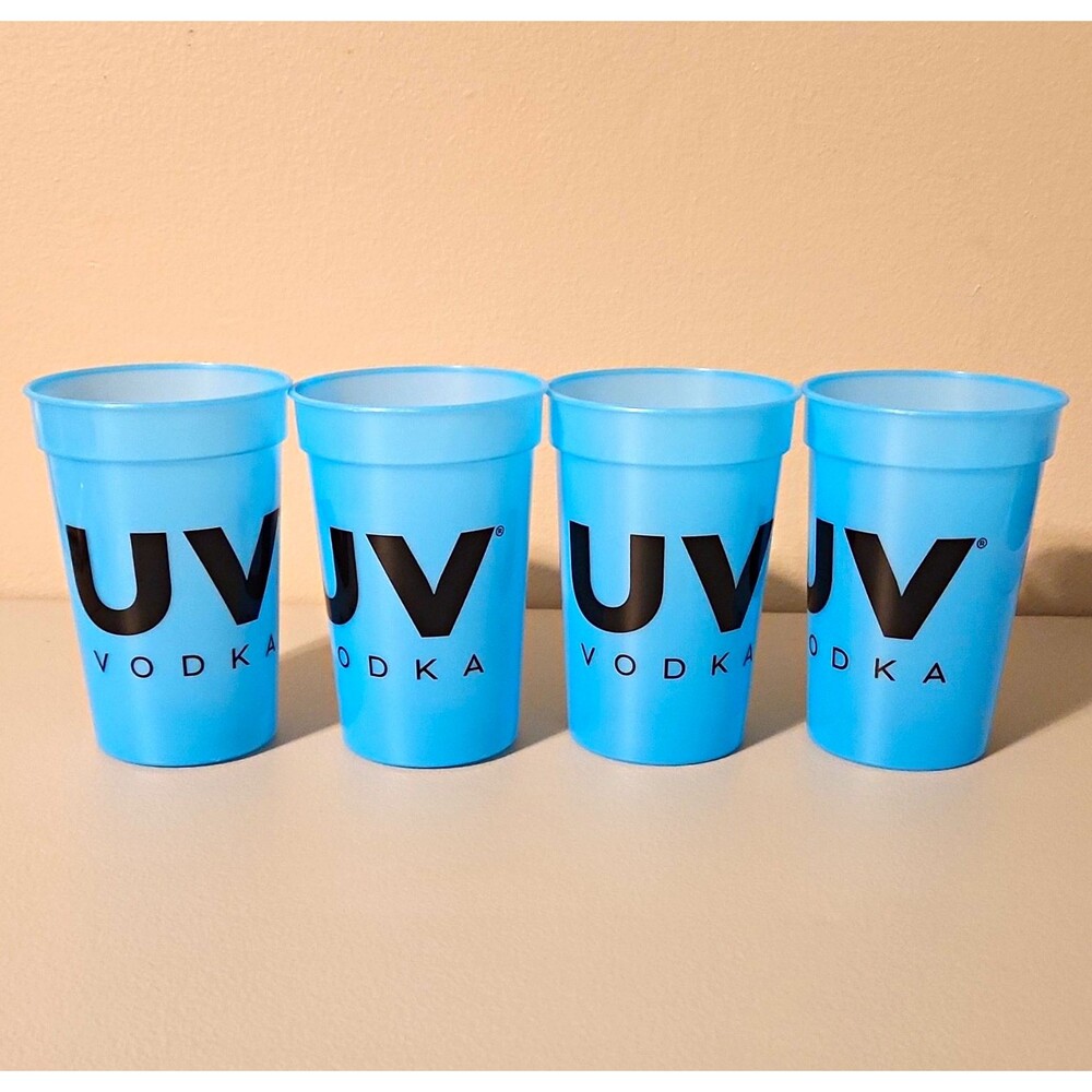 UV Vodka Flourscent Blue 16 oz Plastic Cups Black Logo Set of 4 Pint Distillery